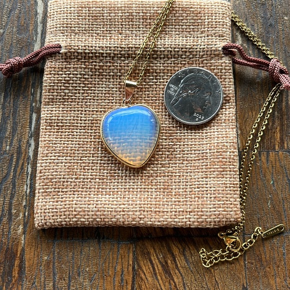 Brand New Gold Plated Opalite Heart with Gold plated Stainless Steel Chain - Picture 2 of 5
